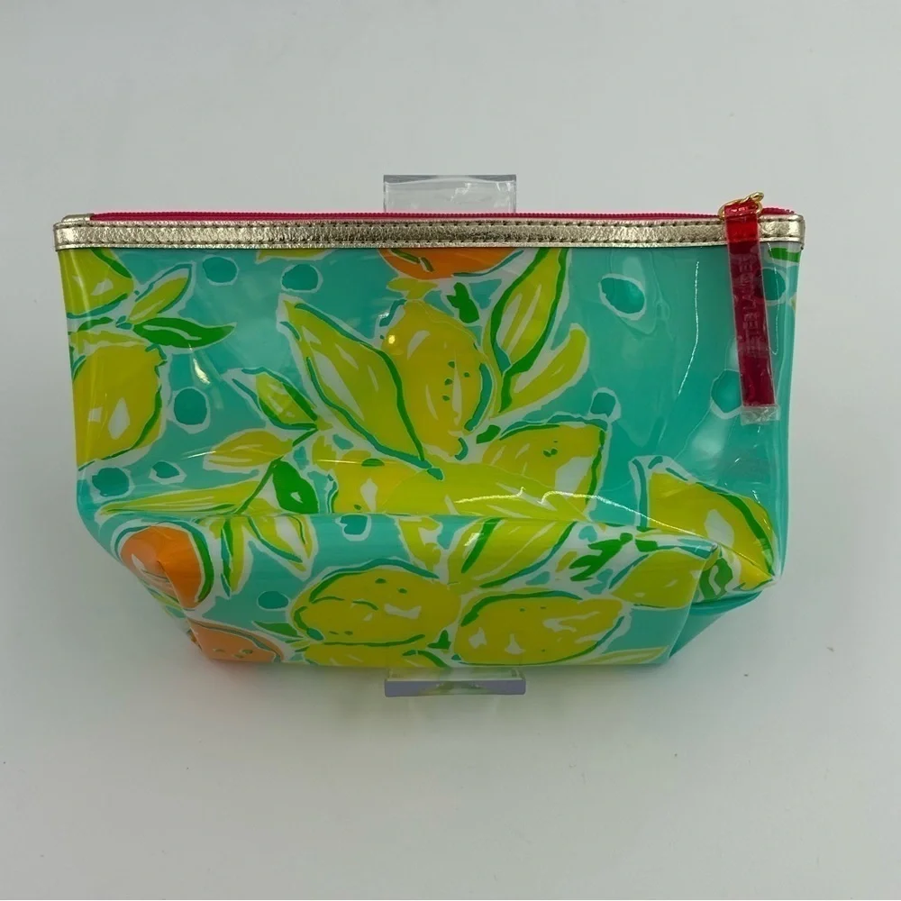 NWOT Lilly Pulitzer Tropical Makeup Bag